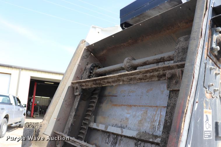 image for item ED9515 2002 Johnston 3000 street sweeper