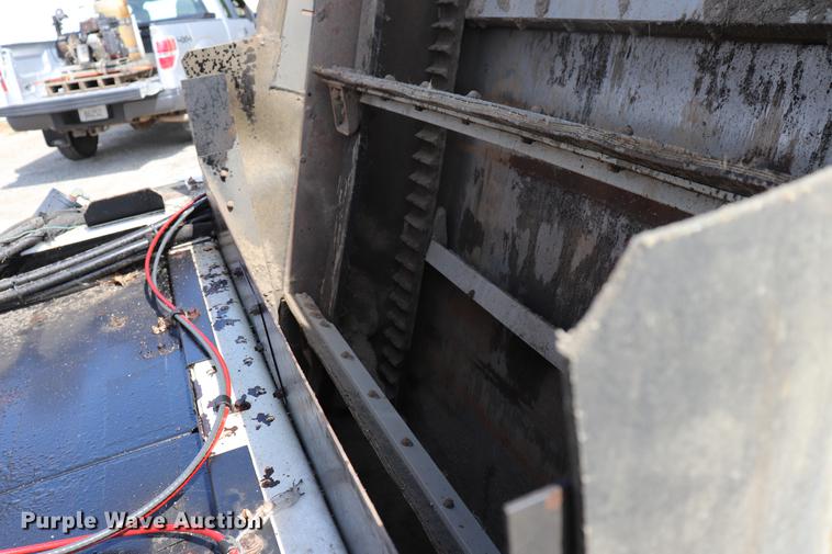 image for item ED9515 2002 Johnston 3000 street sweeper