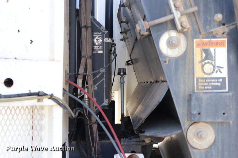 image for item ED9515 2002 Johnston 3000 street sweeper