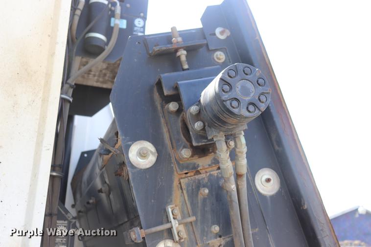 image for item ED9515 2002 Johnston 3000 street sweeper