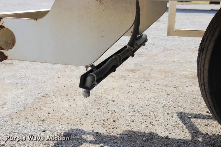 image for item ED9515 2002 Johnston 3000 street sweeper