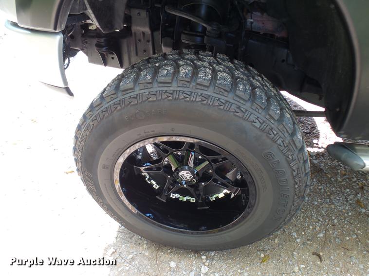 image for item K1772 2005 Ford F150 FX4 SuperCrew pickup truck