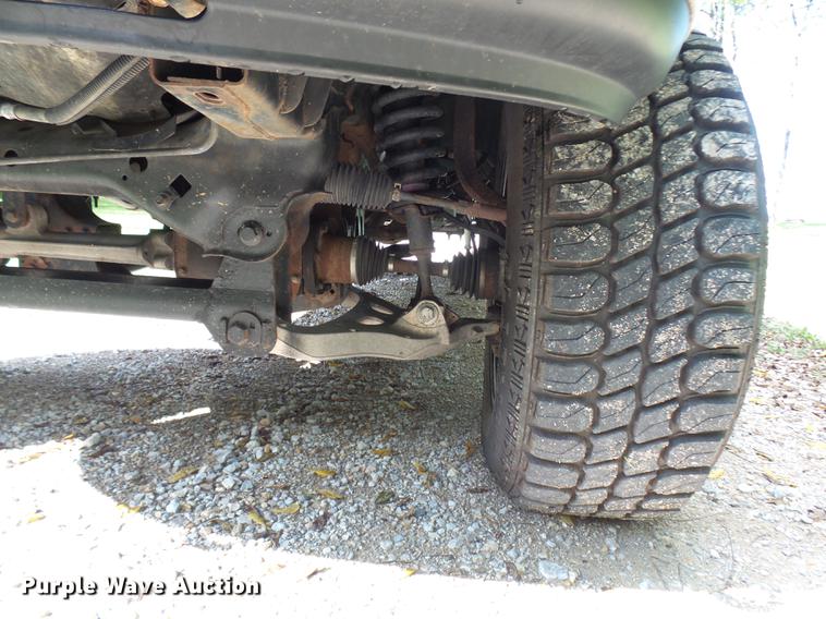 image for item K1772 2005 Ford F150 FX4 SuperCrew pickup truck