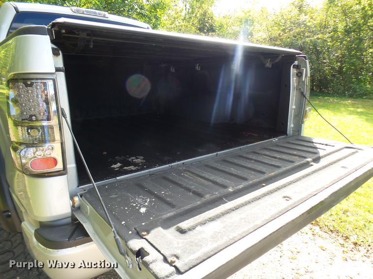 image for item K1772 2005 Ford F150 FX4 SuperCrew pickup truck