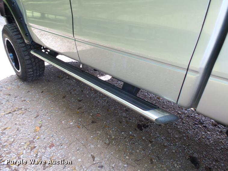 image for item K1772 2005 Ford F150 FX4 SuperCrew pickup truck