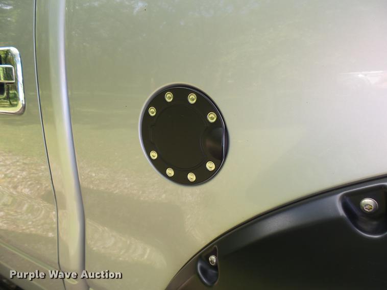 image for item K1772 2005 Ford F150 FX4 SuperCrew pickup truck