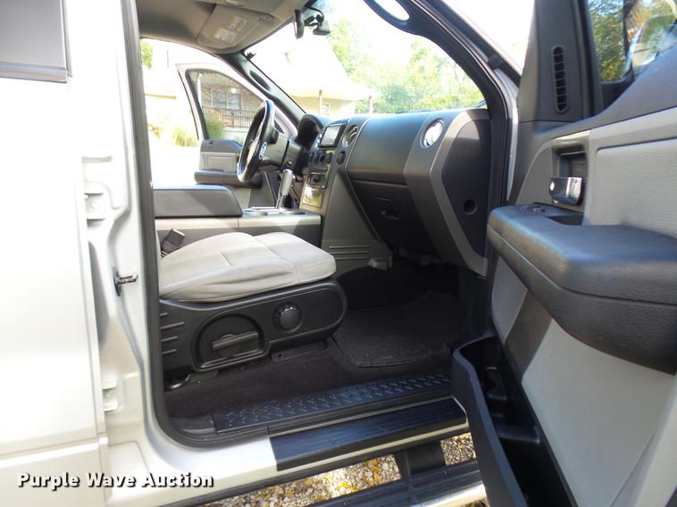 image for item K1772 2005 Ford F150 FX4 SuperCrew pickup truck