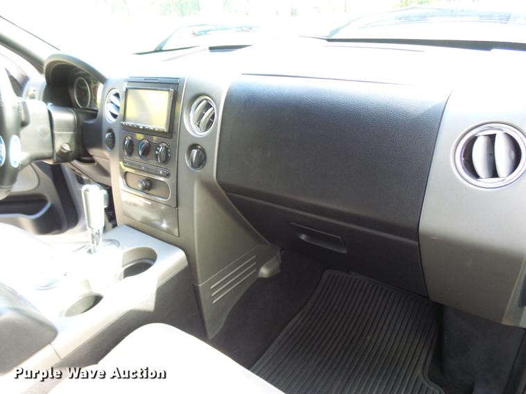 image for item K1772 2005 Ford F150 FX4 SuperCrew pickup truck