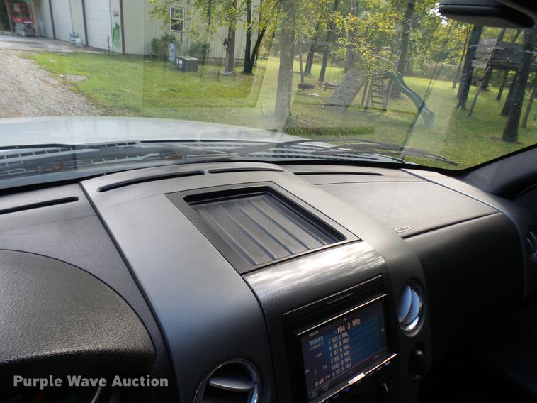 image for item K1772 2005 Ford F150 FX4 SuperCrew pickup truck