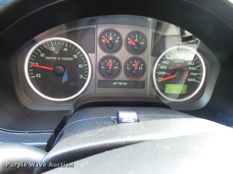 image for item K1772 2005 Ford F150 FX4 SuperCrew pickup truck