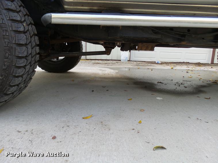 image for item K1772 2005 Ford F150 FX4 SuperCrew pickup truck