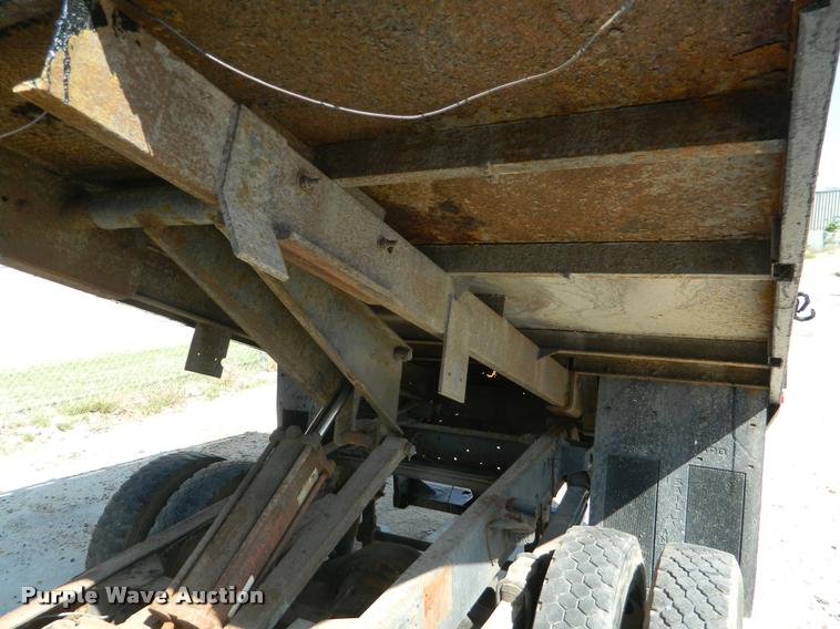 image for item K2544 1990 Chevrolet Kodiak dump truck