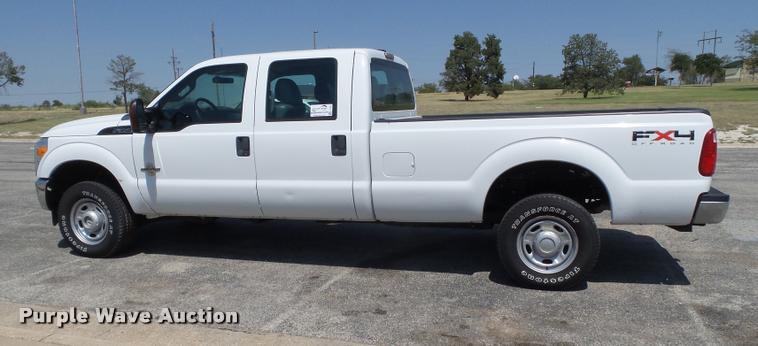 image for item L1503 2011 Ford F350 Super Duty Crew Cab pickup truck