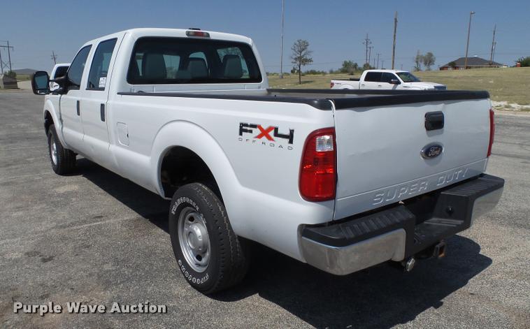 image for item L1503 2011 Ford F350 Super Duty Crew Cab pickup truck