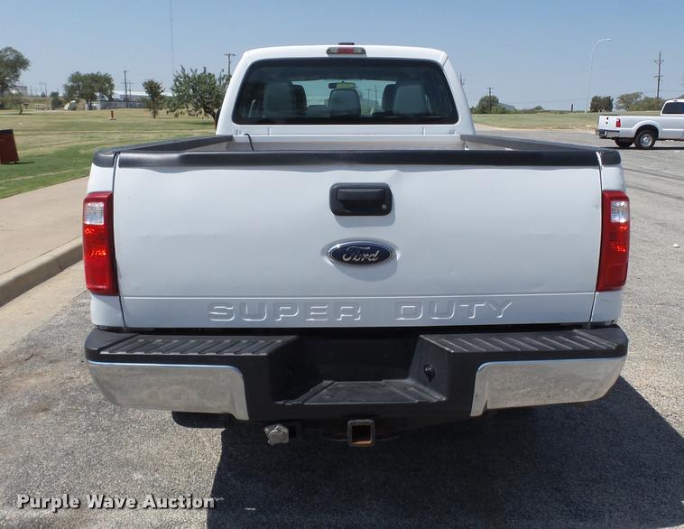 image for item L1503 2011 Ford F350 Super Duty Crew Cab pickup truck