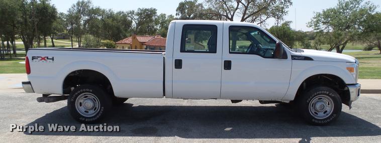 image for item L1503 2011 Ford F350 Super Duty Crew Cab pickup truck