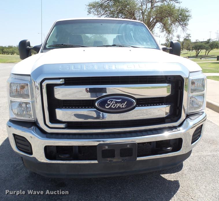 image for item L1503 2011 Ford F350 Super Duty Crew Cab pickup truck