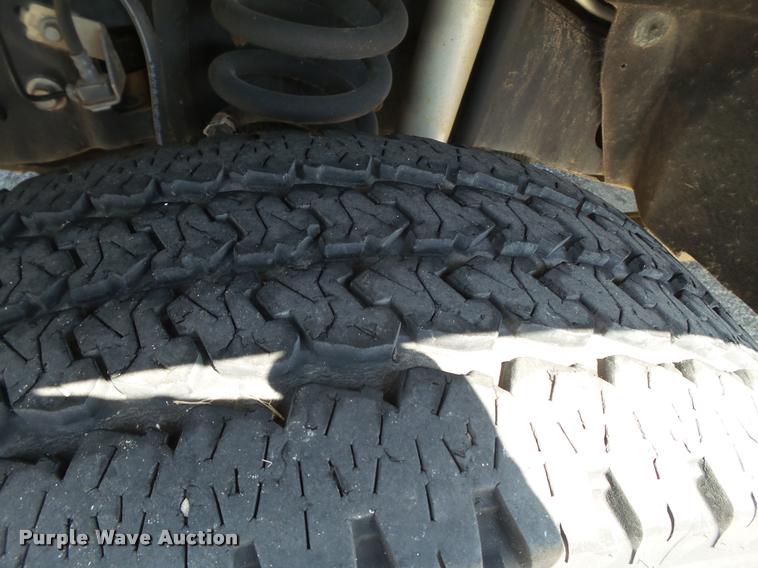 image for item L1503 2011 Ford F350 Super Duty Crew Cab pickup truck