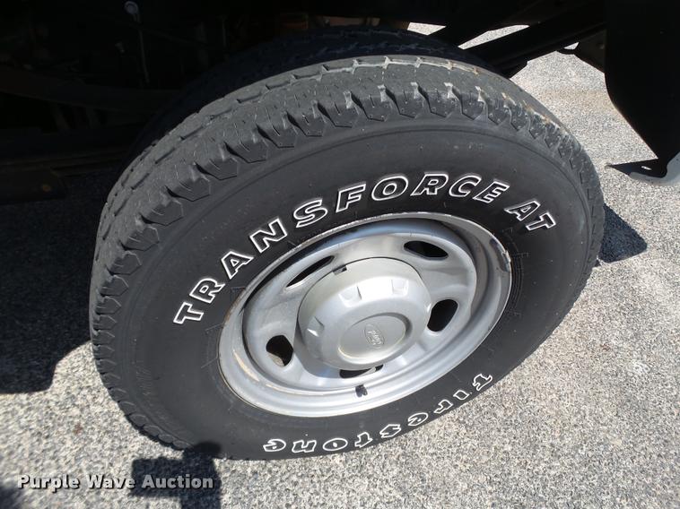 image for item L1503 2011 Ford F350 Super Duty Crew Cab pickup truck