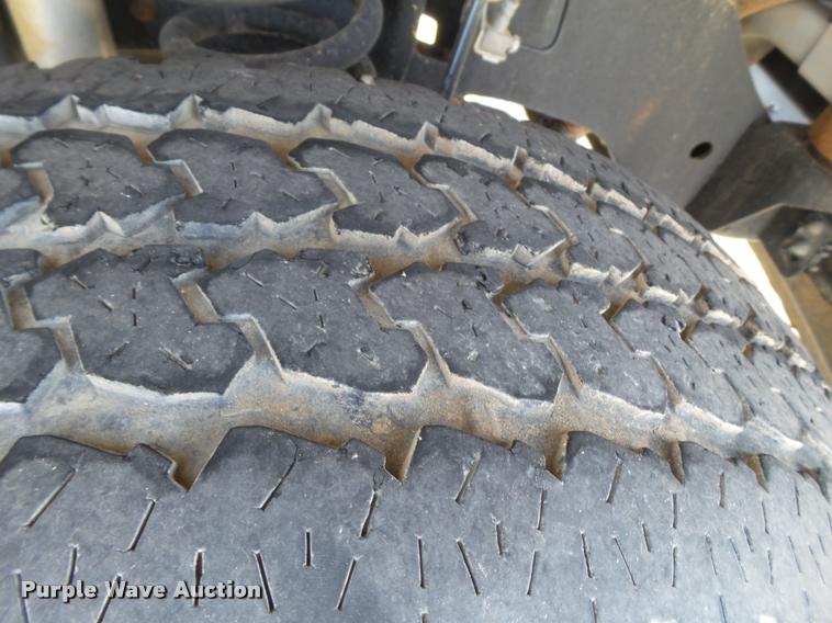 image for item L1503 2011 Ford F350 Super Duty Crew Cab pickup truck