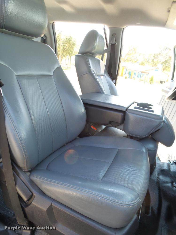 image for item L1503 2011 Ford F350 Super Duty Crew Cab pickup truck