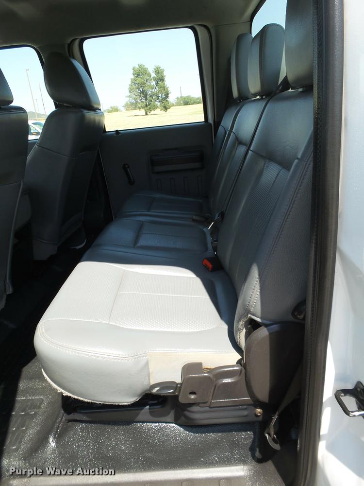 image for item L1503 2011 Ford F350 Super Duty Crew Cab pickup truck