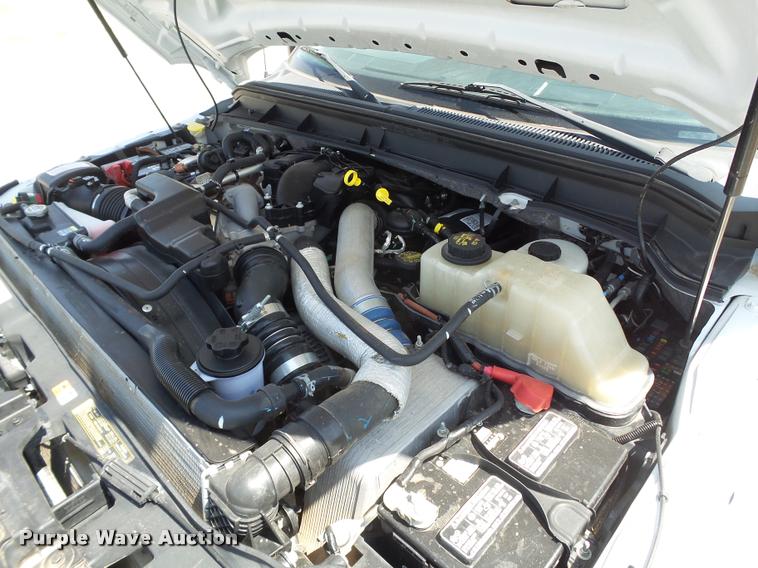 image for item L1503 2011 Ford F350 Super Duty Crew Cab pickup truck