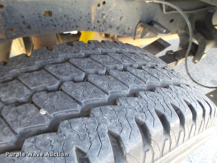 image for item L1504 2011 Ford F350 Super Duty Crew Cab pickup truck