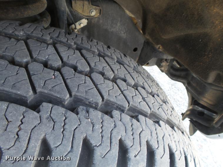 image for item L1504 2011 Ford F350 Super Duty Crew Cab pickup truck