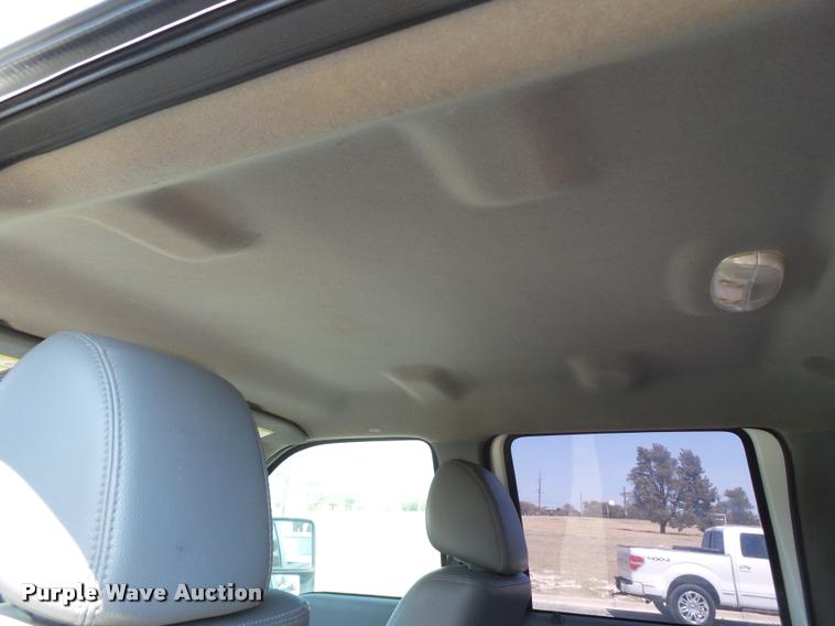 image for item L1504 2011 Ford F350 Super Duty Crew Cab pickup truck