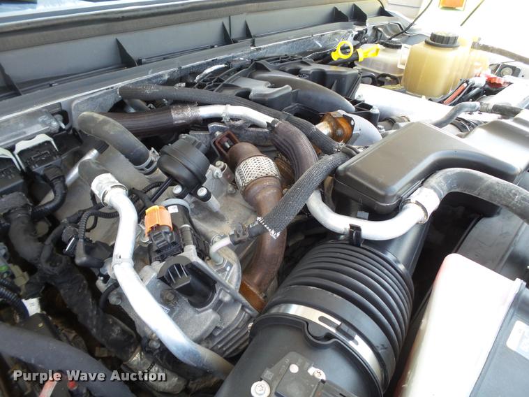 image for item L1504 2011 Ford F350 Super Duty Crew Cab pickup truck