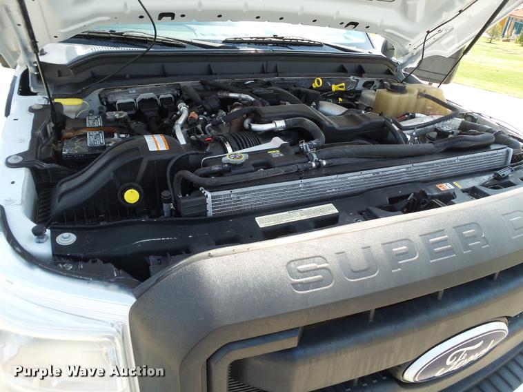 image for item L1504 2011 Ford F350 Super Duty Crew Cab pickup truck