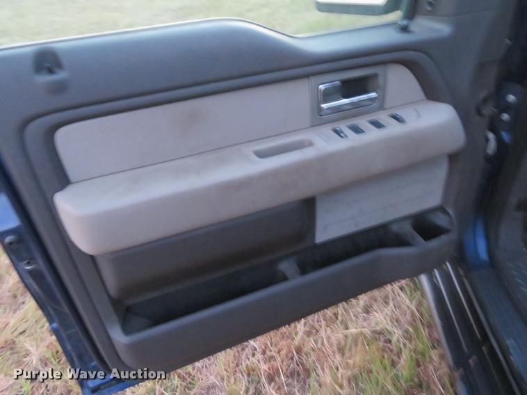 image for item L2252 2009 Ford F150 Super Crew pickup truck