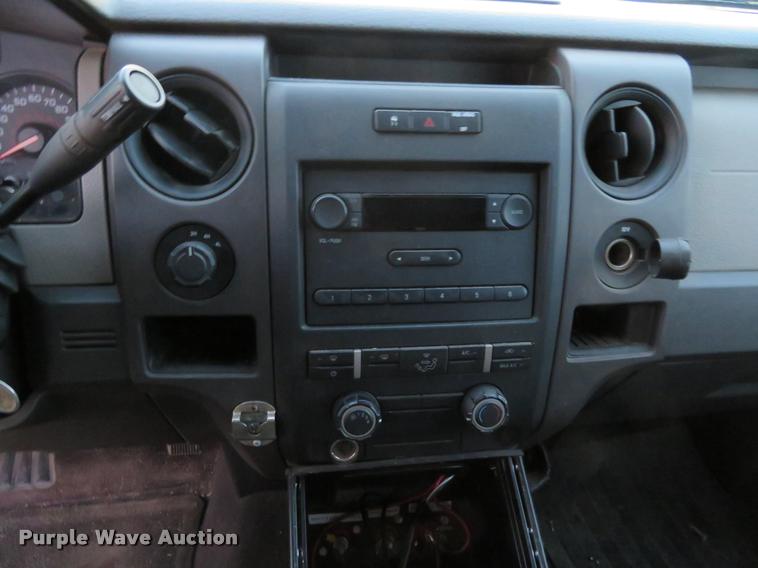 image for item L2252 2009 Ford F150 Super Crew pickup truck