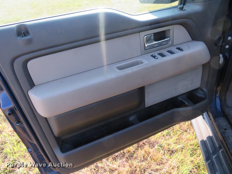 image for item L2255 2009 Ford F150 SuperCrew pickup truck