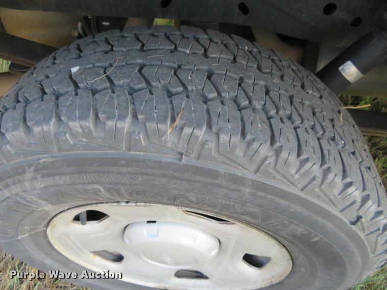 image for item L2255 2009 Ford F150 SuperCrew pickup truck