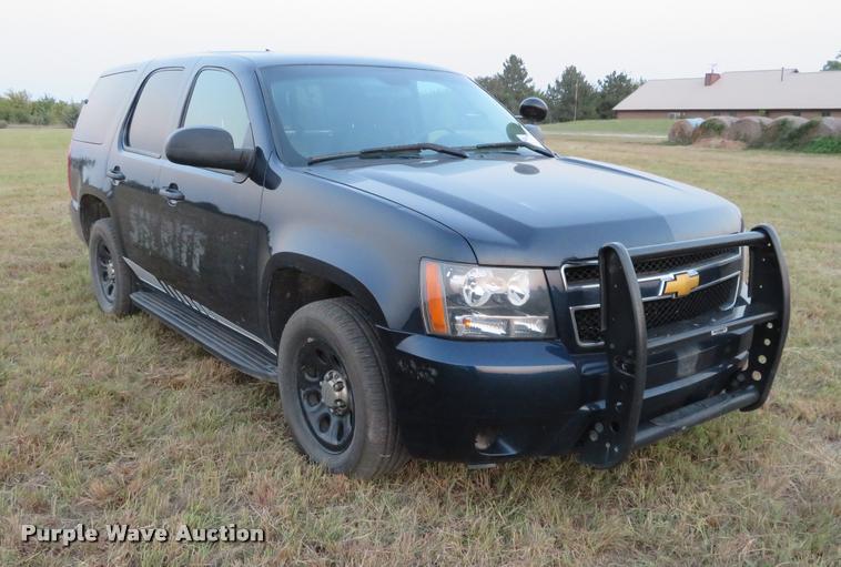image for item L2256 2014 Chevrolet Tahoe Police SUV