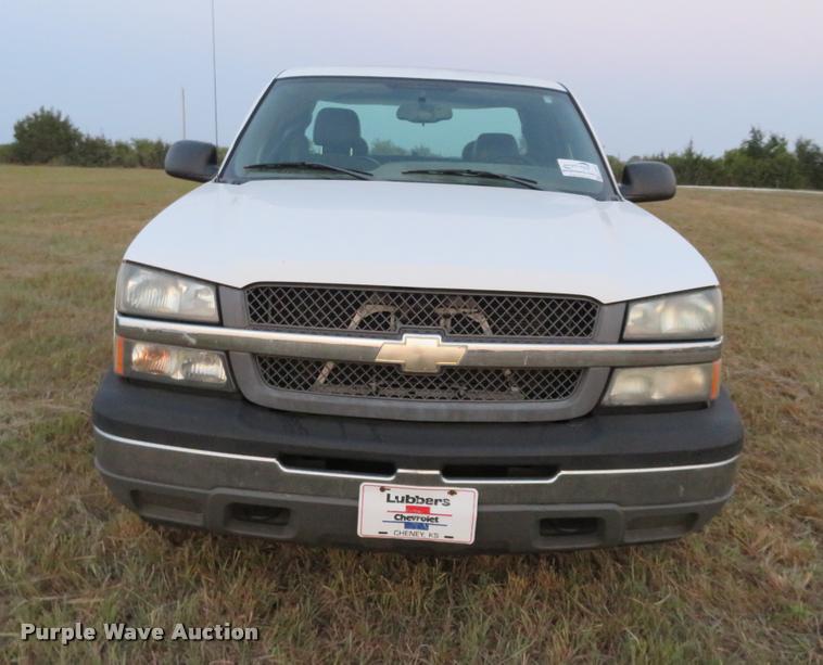 image for item L2259 2005 Chevrolet Silverado 1500 Ext. Cab pickup truck