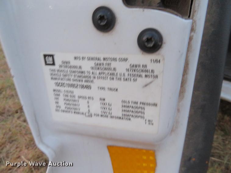 image for item L2259 2005 Chevrolet Silverado 1500 Ext. Cab pickup truck