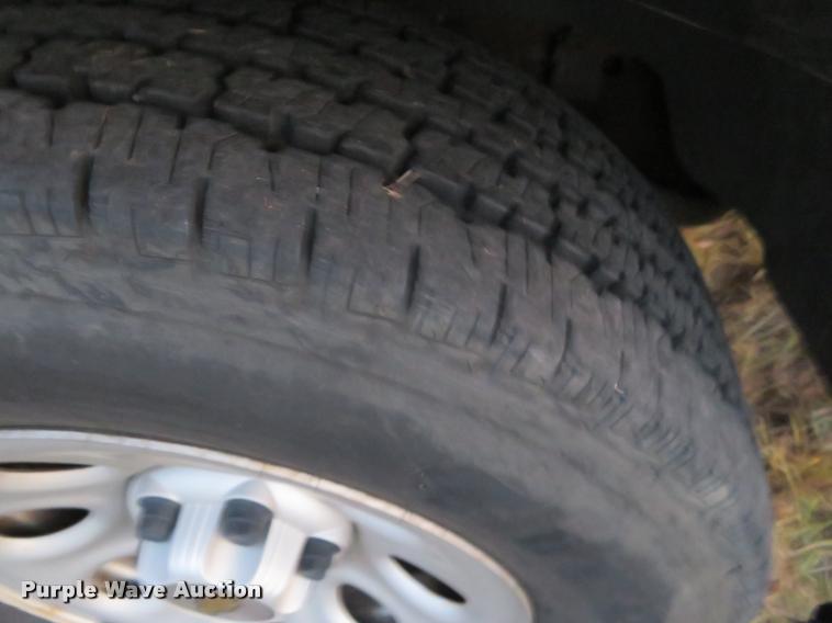 image for item L2259 2005 Chevrolet Silverado 1500 Ext. Cab pickup truck