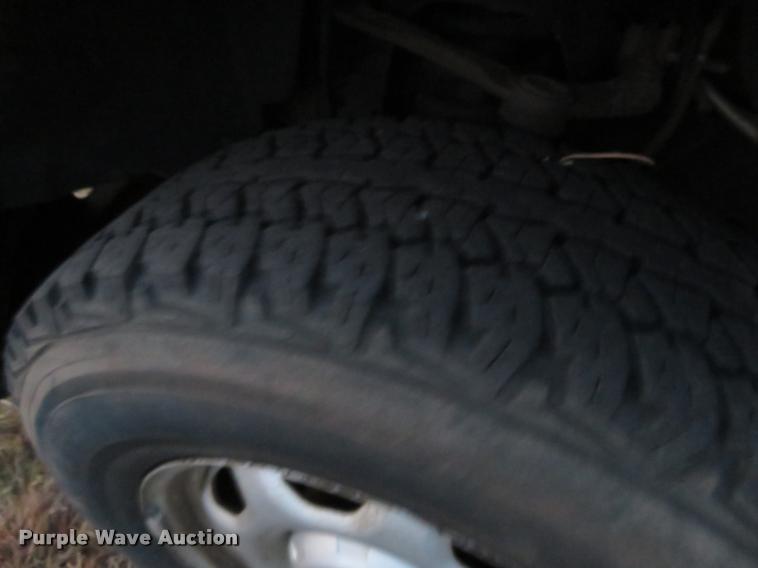 image for item L2260 2010 Ford F150 SuperCab pickup truck