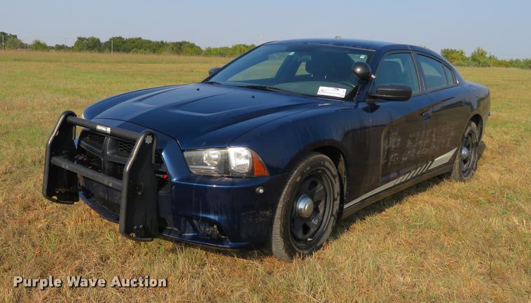 image for item L2261 2012 Dodge Charger Police