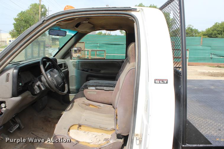 image for item L3194 1994 Dodge Ram 2500 flatbed pickup truck