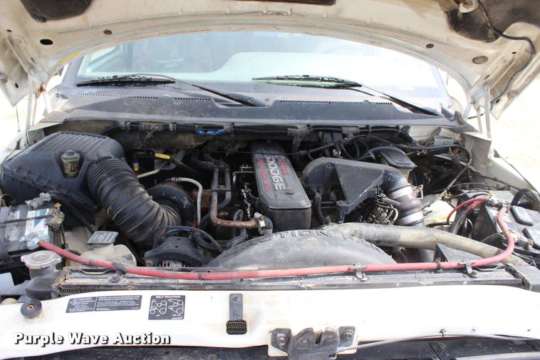 image for item L3194 1994 Dodge Ram 2500 flatbed pickup truck