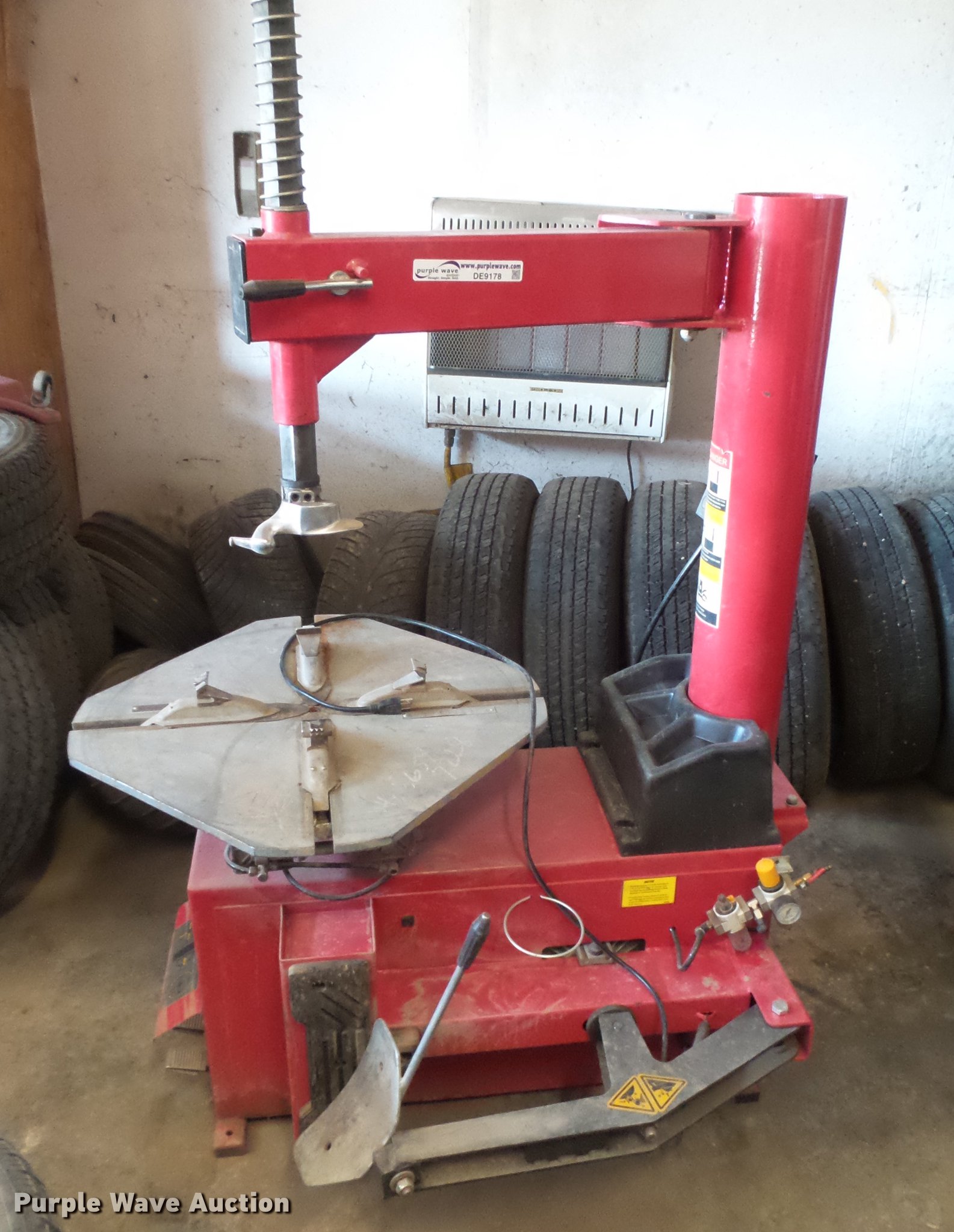 Tire machine in Sublette, KS Item DE9178 sold Purple Wave