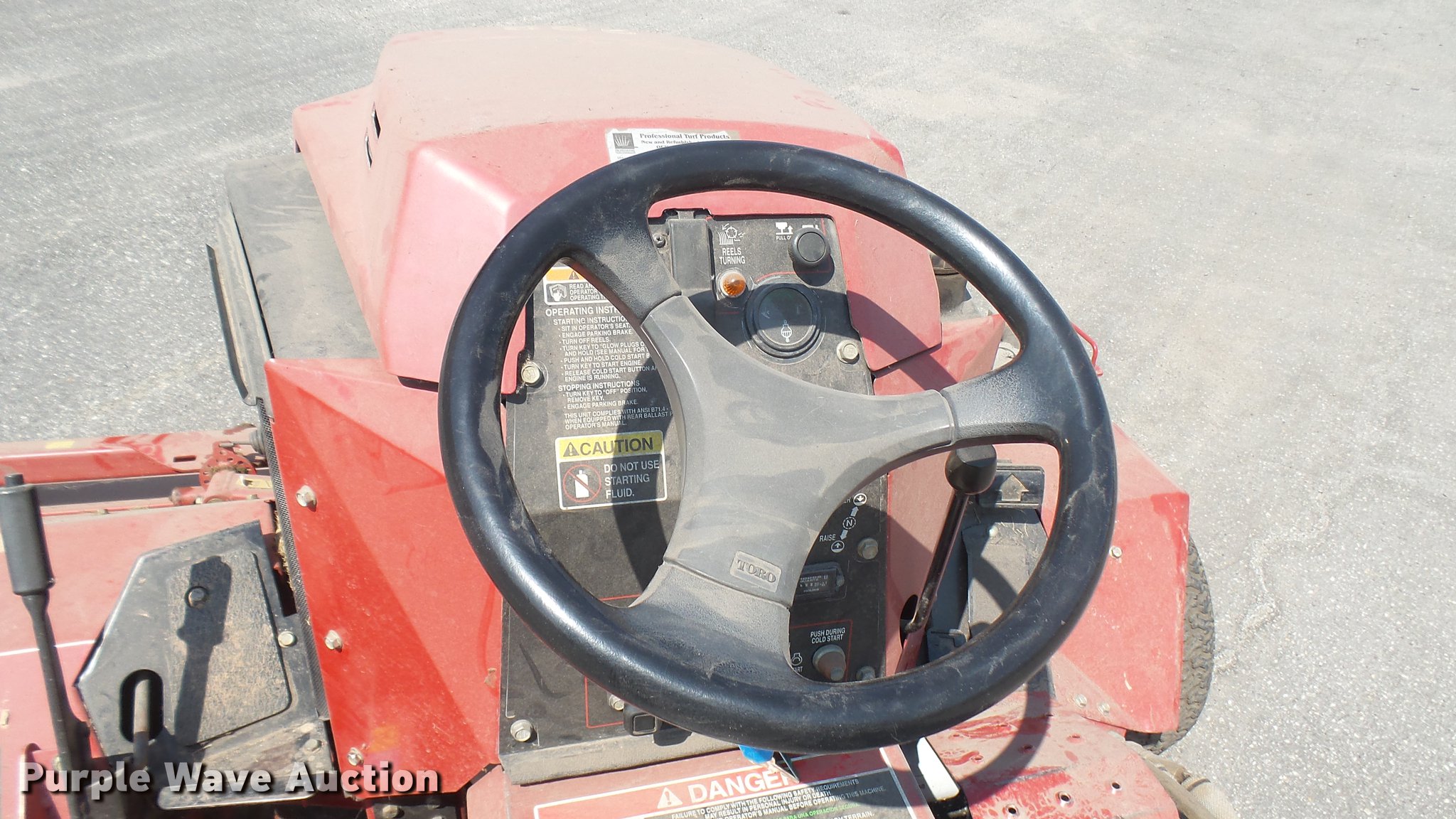 Toro 2300D Reelmaster greens mower in Hutchinson, KS Item DE9728 sold Purple Wave