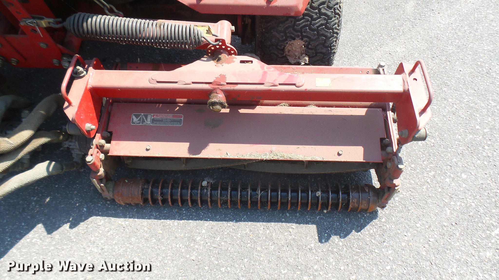 Toro 2300D Reelmaster greens mower in Hutchinson, KS Item DE9728 sold Purple Wave