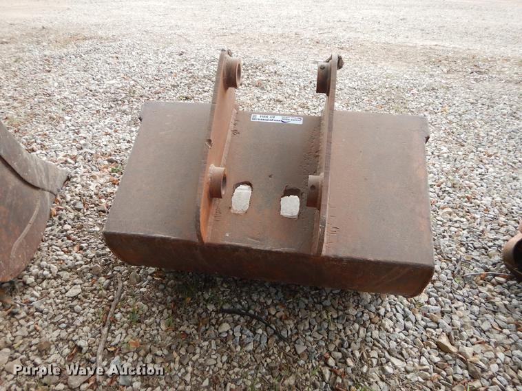 image for item BY9954 34"W bucket