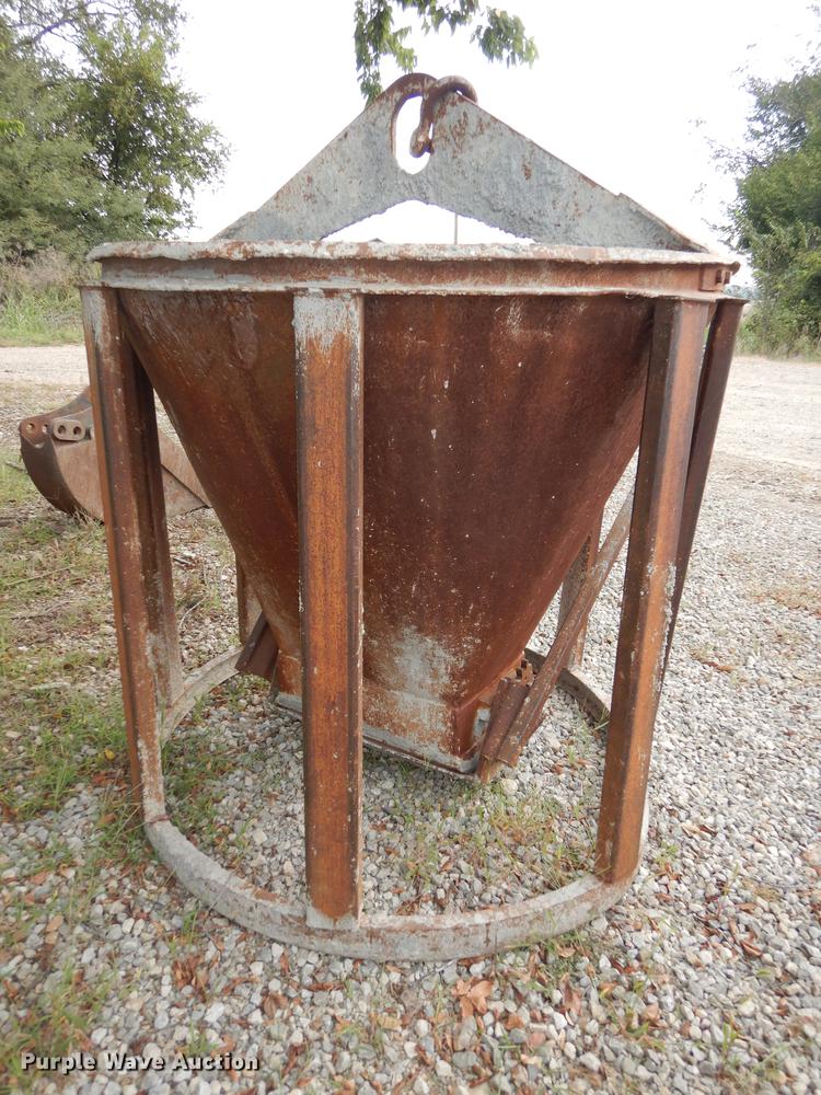 image for item BY9956 Concrete hopper