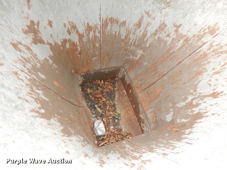 image for item BY9956 Concrete hopper